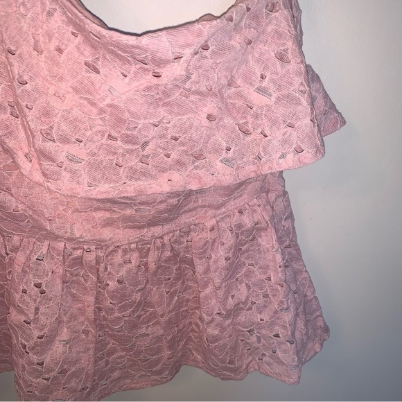 J.O.A. Pink Floral Eyelet Lace One Shoulder Peplum Top L - Picture 8 of 9